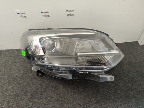 Front headlight opel vivaro - front,